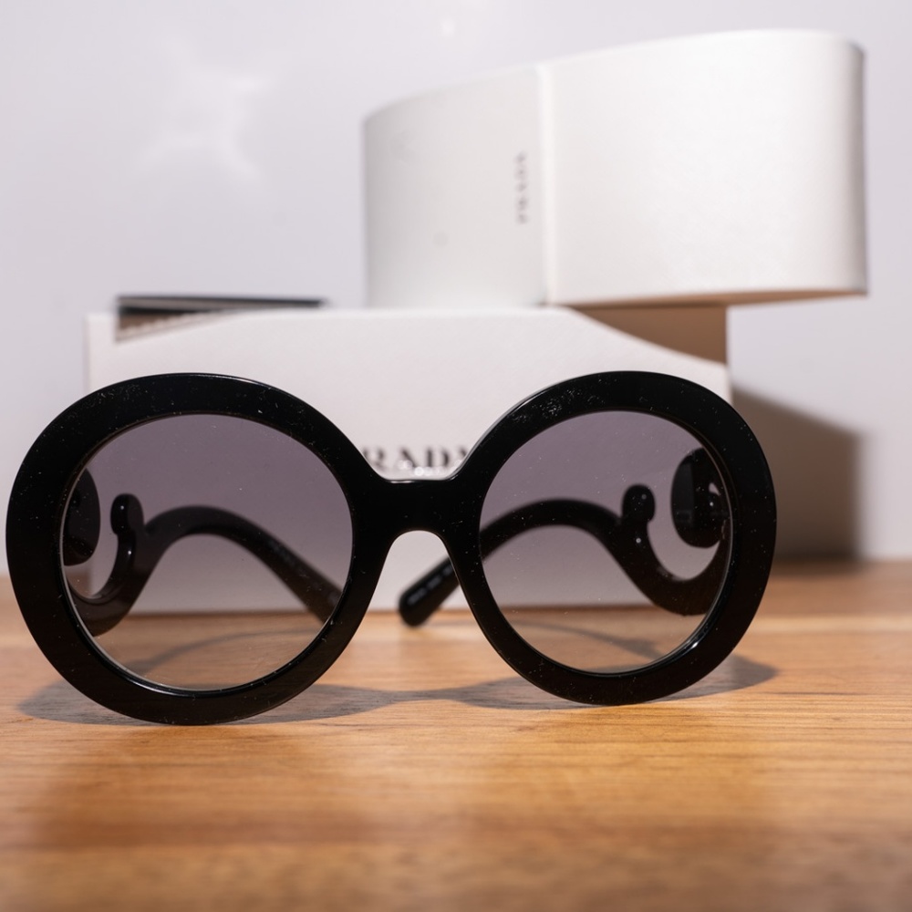 NWT Prada PR27NS Women's Round Sunglasses Black